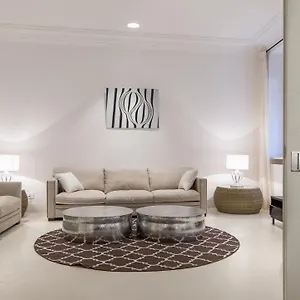  Apartment Pantheon Exclusive-rental In